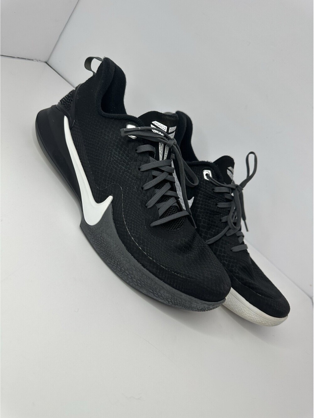 Nike Mamba Focus Men’s Low Top Lace-Up Basketball Sneakers Black AJ5899-002